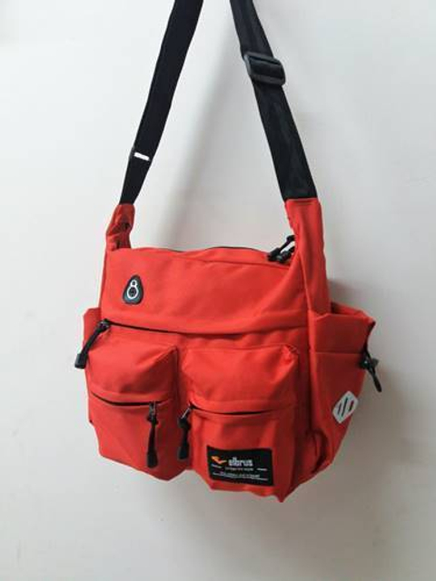 Kalea Tas Slempang elbrus saku 2