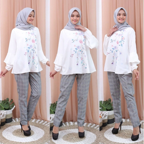 Syahrinda - Blouse Bunga Biru