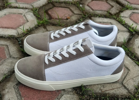 ALZ PRO 9110 White Grey Sepatu Slip On Authentic