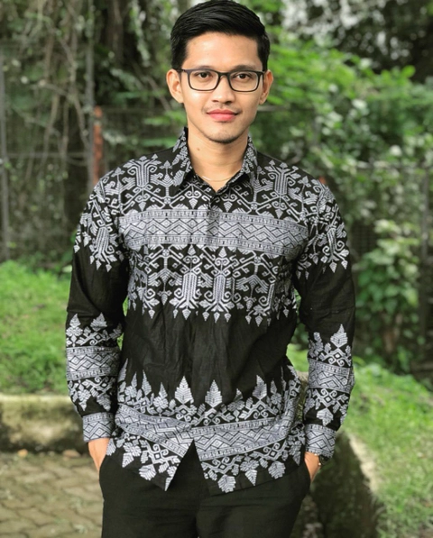 Batik Alfin - Kemeja pria lengan panjang motif Anjani keren