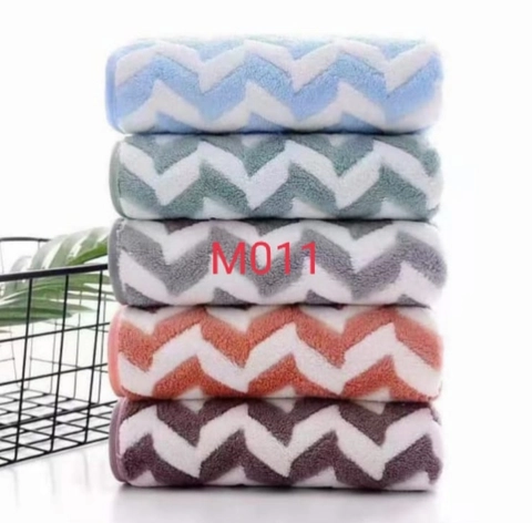 Dylan 19 [TA] - Handuk Mandi Microfiber bulu halus 70x140 - M011