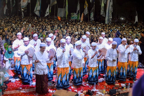 Kois Batik - Sarung Batik Goyor Dewasa Tebaru Batik Motif Limar