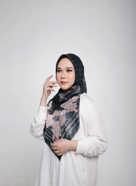 Dyaramira - Rose Scarf Kerudung Segi Empat