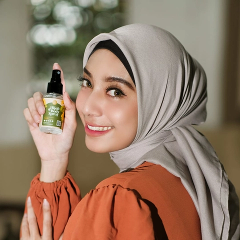 Queisha Store - Rumi hijab dan body spray