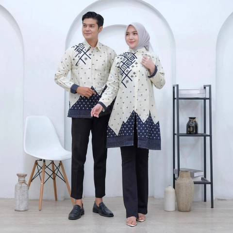 Kois Batik - Batik kembaran kemeja tunik motif piramida navy