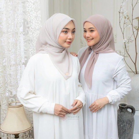 Square Hijab Paris Japan Premium Chesa Hijab Segi Empat Paris Muslim Nyaman Lembut Hijab Basic
