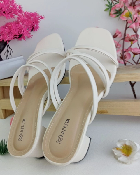Koekita - Sandal Selop Hels Wanita 5 cm Keyla-01 Cream