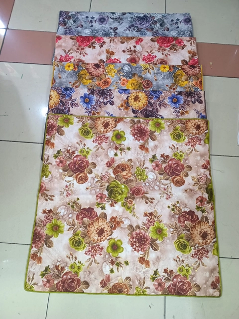 Dylan 19 [TA] - Sarung bantal lantai 70x70 bunga mawar random