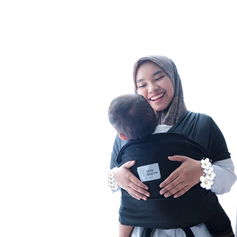 Geos Bycetta Gendongan Bayi Depan Instan 2 in 1 Anti Melar Dengan Sabuk atau Sashbelt Hitam