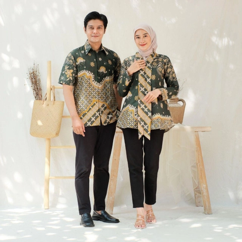 Kois Batik - Atasan Batik Coupel Wanita Blouse Dan Hem Pria Baru Motif Bintang Hijau