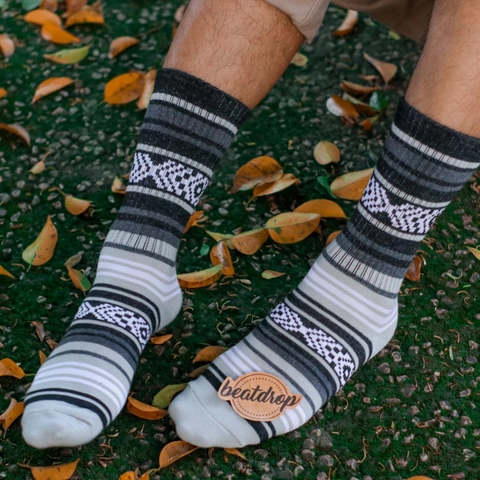 Kaos Kaki Skateboard Oldschool Motif Tribal Polos Panjang Bahan Tebal Untuk Pria Wanita Dewasa