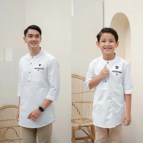 Khisna collection - Baju koko couplen 3per4 ayah dan anak warna putih bagus