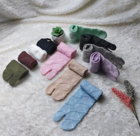 Fisky Collection - Kaos Kaki Jempol Polos Embos